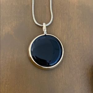 Black pendant necklace